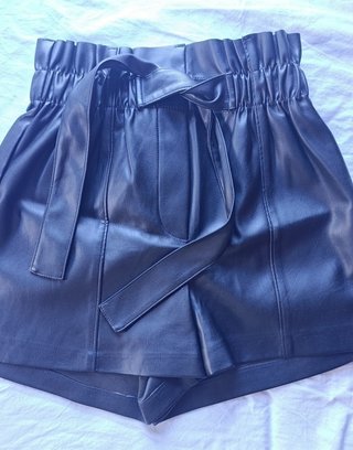Shorts de cuero sintético Talle XS