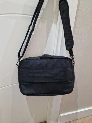Bolsa Portátil Negra 10 Pulgadas