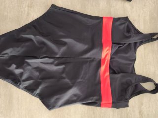 Bañador premamá talla 40 negro y rojo