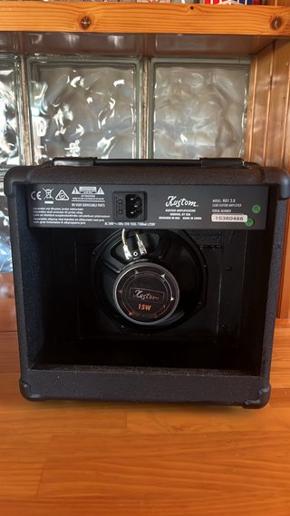 Amplificador guitarra Kustom KG1 2.0 10W + cable