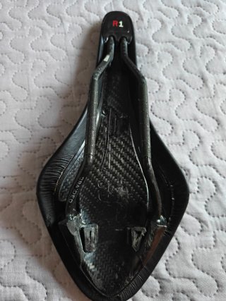Sillín Fizik Arione R1 Negro