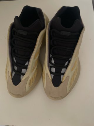 Adidas Yeezy 700 Talla 42 Beige Amarillo