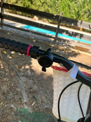 Bicicleta B-pro infantil Nueva con ruedines