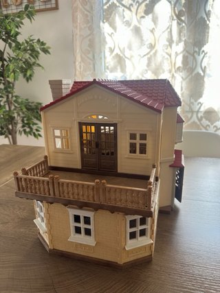 Casita Sylvanian Families casi nueva