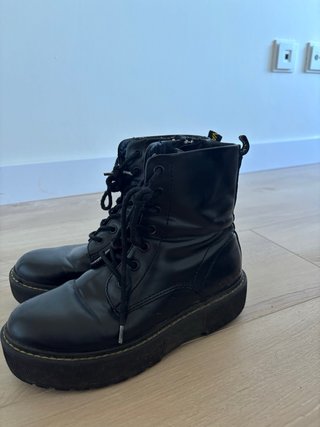 Botas estilo Dr. Martens negras talla 37