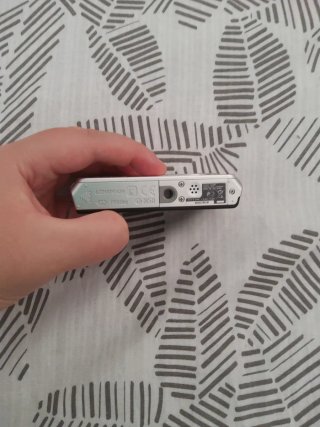 Sony Cyber-shot DSC-W180 + funda Hello Kitty