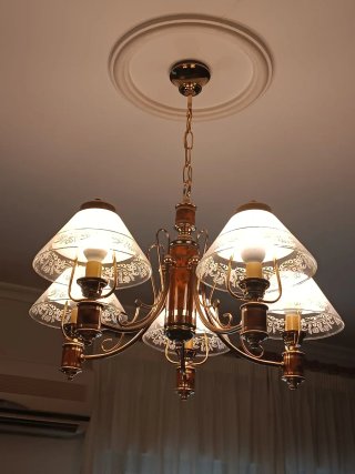 Lámpara de salón madera y metal