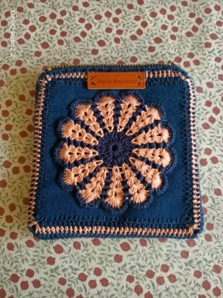 Bolso crochet artesanal flores azul y rosa