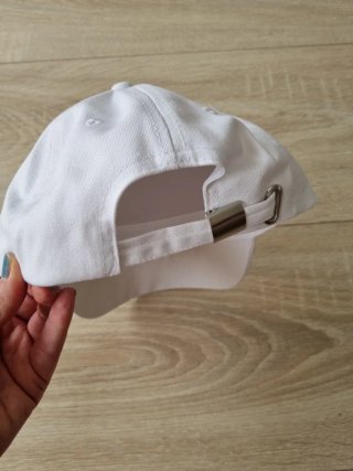 Gorra Goodyear Blanca con Bordado Azul