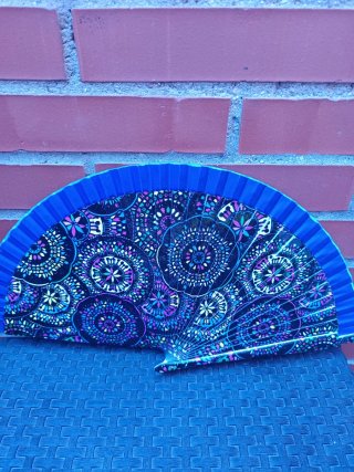 Abanico plegable multicolor 2  STOCK