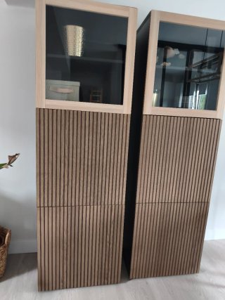Mueble Besta Madera y Cristal