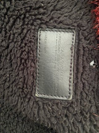 Chaqueta vaquera Zara con cuello peludo