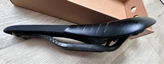 Sillín Fizik Antares R1 Carbono 141cm
