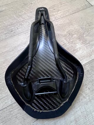 Sillín Fizik Antares R1 Carbono 141cm