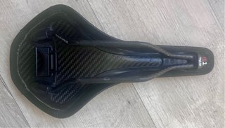 Sillín Fizik Antares R1 Carbono 141cm