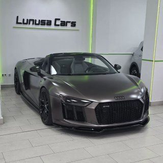 Audi R8 V10 Spyder AUDI EXCLUSIVE