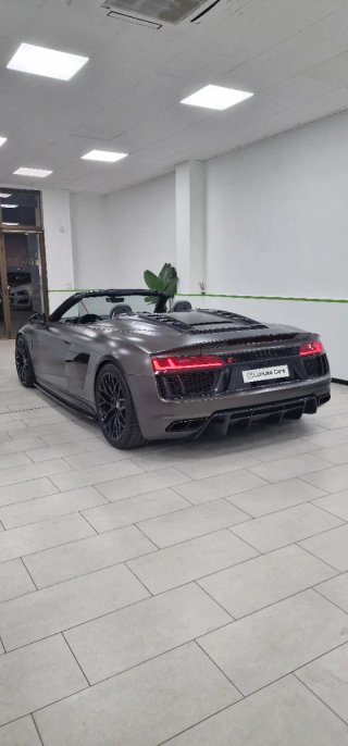 Audi R8 V10 Spyder AUDI EXCLUSIVE