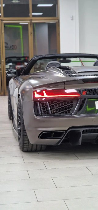 Audi R8 V10 Spyder AUDI EXCLUSIVE