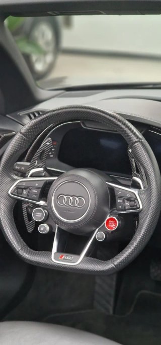 Audi R8 V10 Spyder AUDI EXCLUSIVE