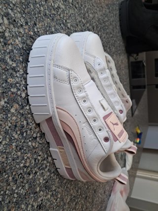 Zapatos Puma Mujer Blanco y Rosa