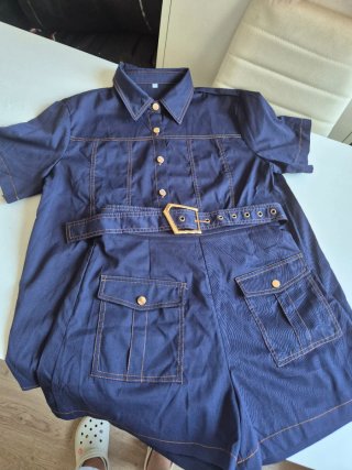 Conjunto denim azul con cinturón