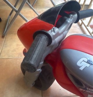 Moto correpasillos Feber RR Roja