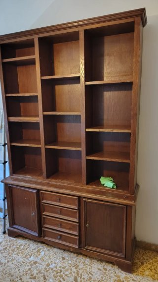 Libreria in legno massiccio