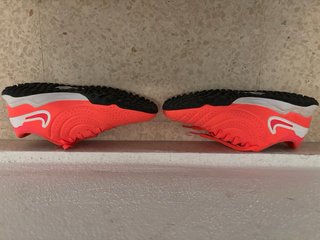 Zapatillas Nike Fútbol Sala Niño Naranja/Rosa