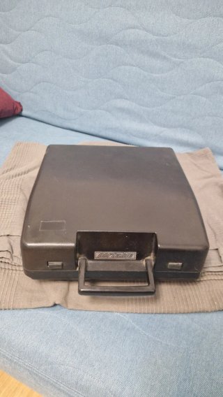 Máquina de escribir KOVÁC antigua