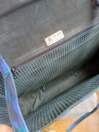 Bolso de piel marca TRE ZETA