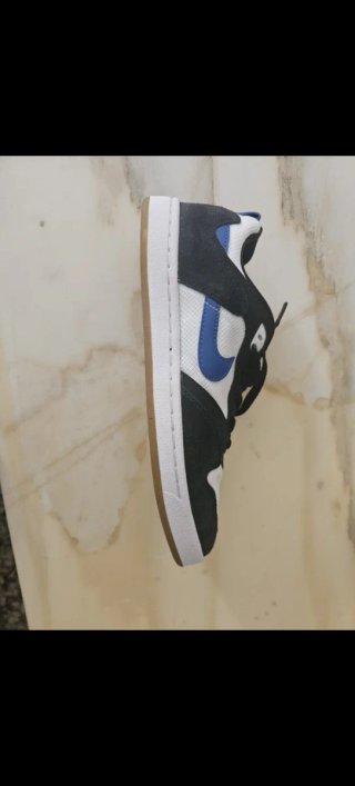 Zapatillas Nike SB Alleyoop Negras Blancas