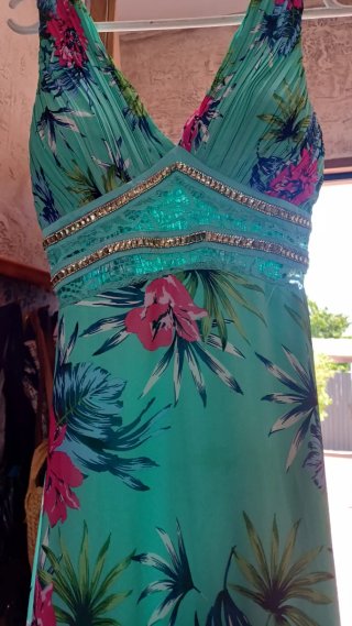 Vestido largo floral evento