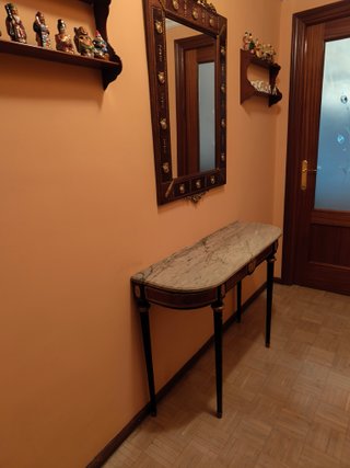 Mueble de entrada con espejo