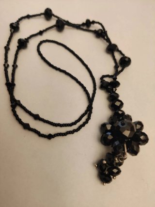 Collana donna lunga nera