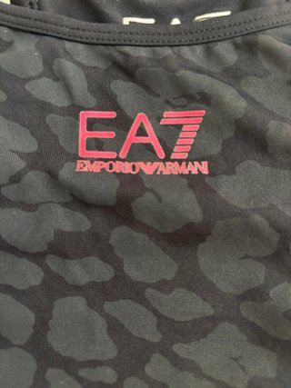EA7 Emporio Armani Top e canotta Sportivi
