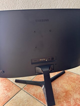 Monitor Samsung Curvo 24”