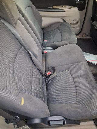 Mitsubishi Grandis 2006