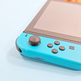 Nintendo Switch con scatola e custodia