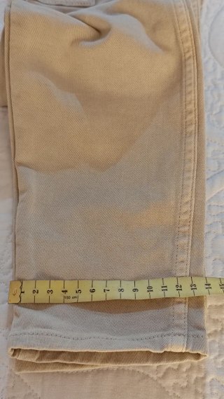 Pantalón cargo beige