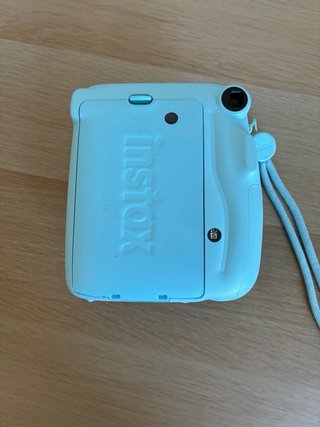Cámara Instax Mini 11 con Accesorios