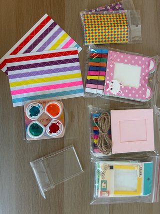 Cámara Instax Mini 11 con Accesorios