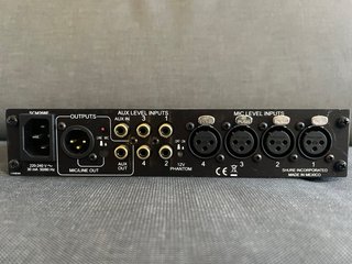 Shure SCM268 Mezclador de Micrófonos