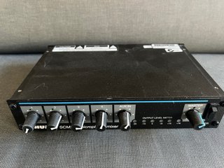 Shure SCM268 Mezclador de Micrófonos