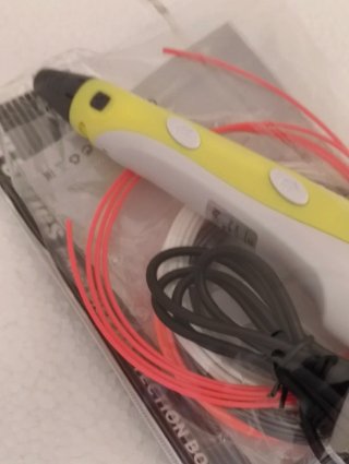 Penna 3D Gialla con filamenti