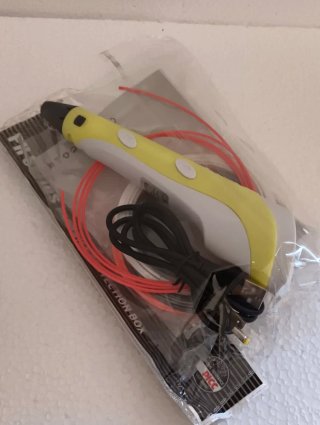 Penna 3D Gialla con filamenti