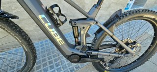 CUBE Híbrida Stereo Race 140