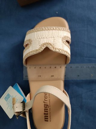 Sandalias Mustang Beige y Blanco