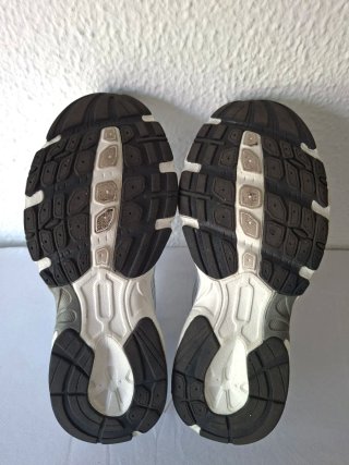 Zapatillas deportivas Blancas y Plateadas T.37
