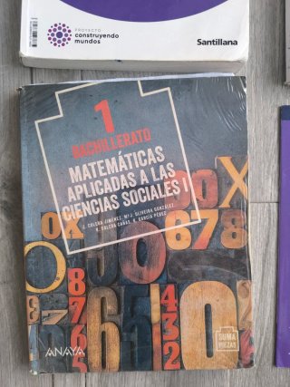 Libros de 1° y 2° de bachillerato