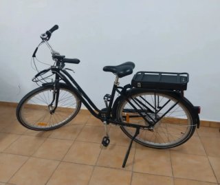 Bicicleta Eléctrica DECATLON ELOPS negra